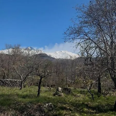 Domek alpejski Monte Arso -etna Sud Est-